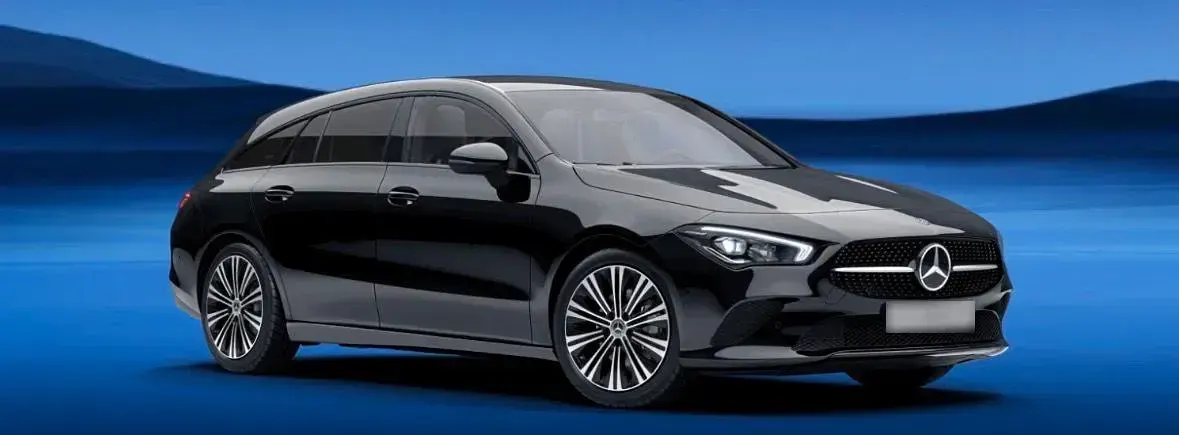 Gebraucht Mercedes CLA200 Shooting Brake 150 PS (110 kW) 2022 Schwarz Kombi