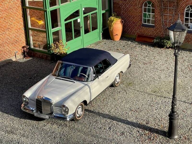 Gebraucht Mercedes 220 SE 120 PS (88 kW) 1963 Weiß Cabrio