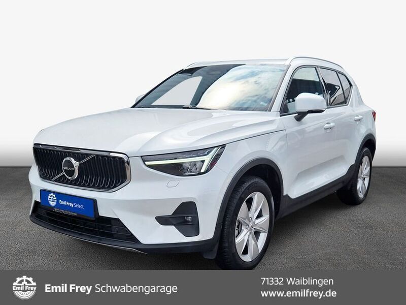 Crystal whiteperleffekt 707 Gebraucht 2024 Volvo XC40 Core SUV | 35.440 € (Guter Preis) - Bild 1/4