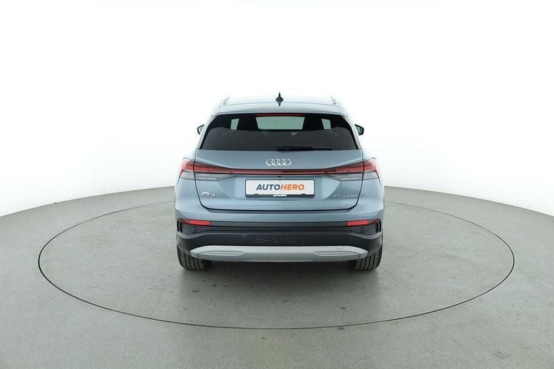Gebraucht Audi Q4 e-tron S-Line 150 kW (204 PS) 2021 Blau SUV