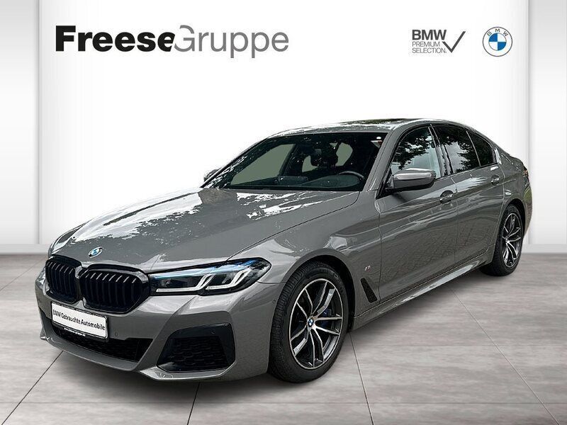 Grau Gebraucht 2022 BMW 520 Performance Limousine | 41.490 € - Bild 1/4