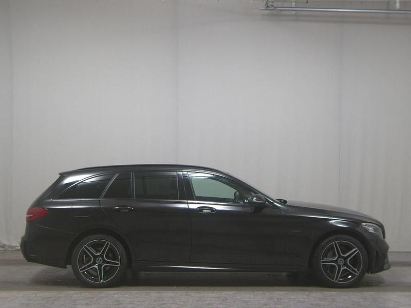 Schwarz Gebraucht 2021 Mercedes C300e AMG line | 24.980 € (Superpreis) - Bild 1/4