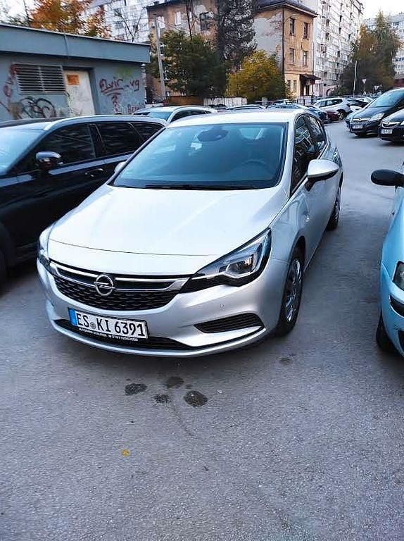 Gebraucht Opel Astra Innovation 110 PS (80 kW) 2016 Schwarz Limousine