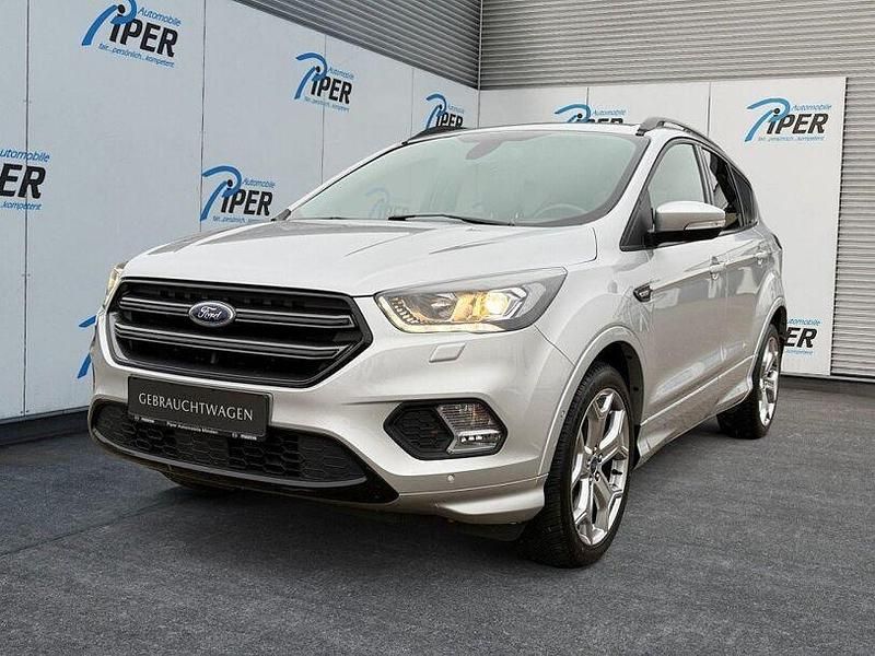 Gebraucht Ford Kuga ST-Line 150 PS (110 kW) 2019 Polarsilber metallic SUV