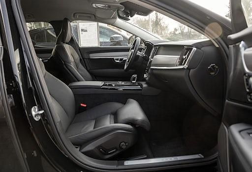 Gebraucht Volvo V90 Plus 350 PS (257 kW) 2025 Schwarz Kombi