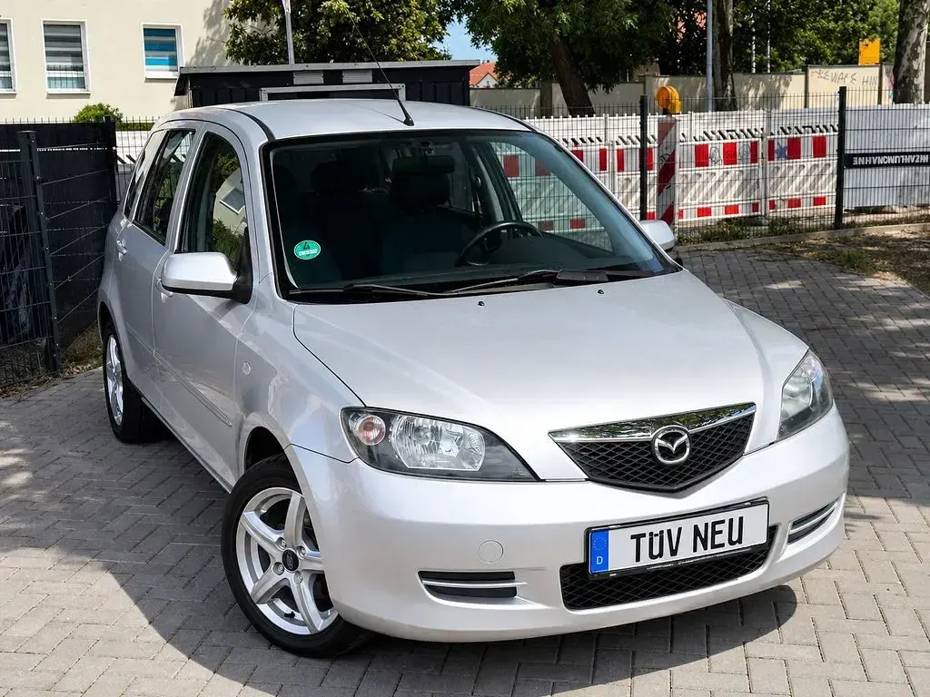 Gebraucht Mazda 2 80 PS (58 kW) 2004 Silber Kleinwagen