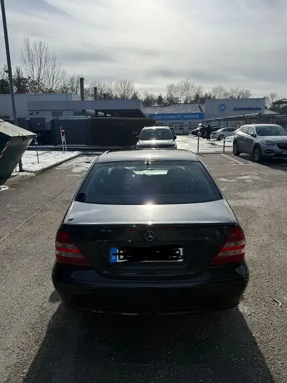Gebraucht Mercedes C200 Classic 163 PS (119 kW) 2005 Schwarz Limousine