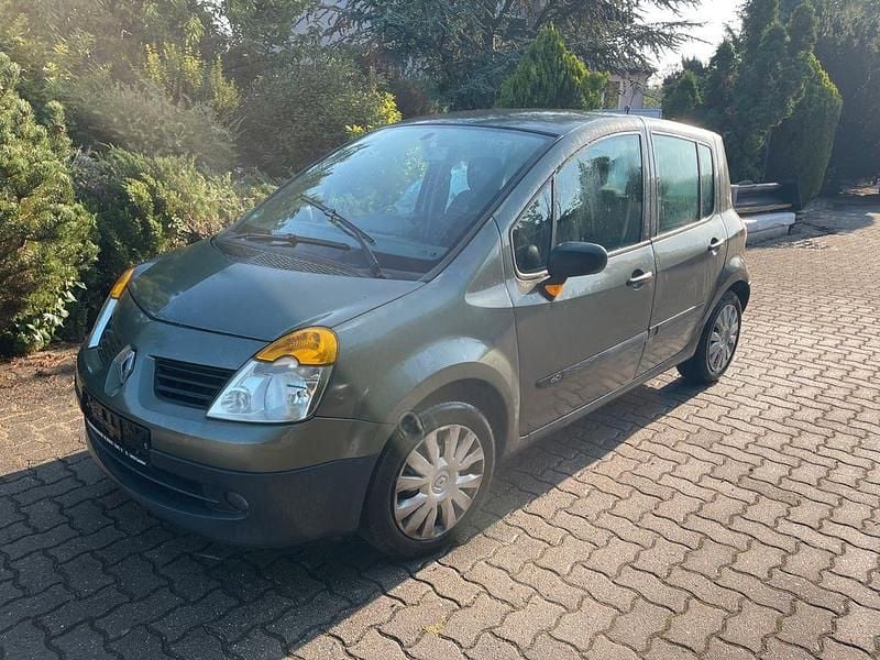 Second-hand Renault Modus 68 CP (50 kW) 2005 Verde Monovolum