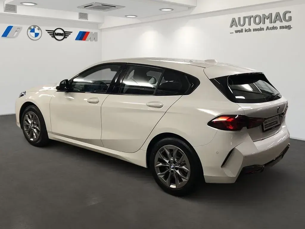 Gebraucht BMW 120 Efficient Dynamics 156 PS (114 kW) 2025 Alpinweiss iii Kleinwagen