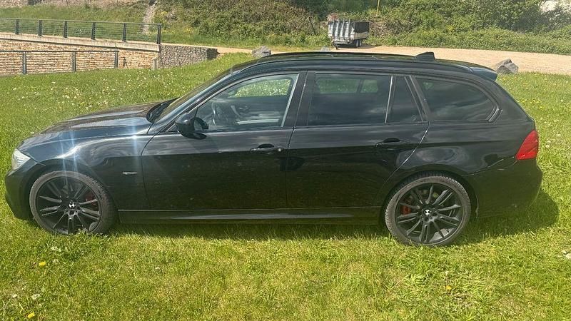 Second-hand BMW 320 Performance 184 CP (135 kW) 2011 Negru Break
