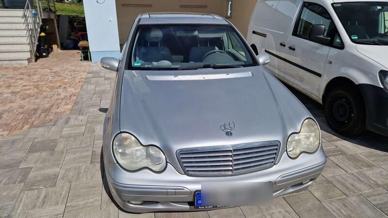 Silber Gebraucht 2001 Mercedes C180 Limousine | 2.000 € (Guter Preis) - Bild 1/4