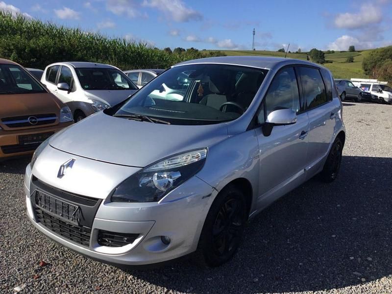 Grau Gebraucht 2010 Renault Scénic III Dynamique Van / Kleinbus | 2.999 € (Superpreis) - Bild 1/4