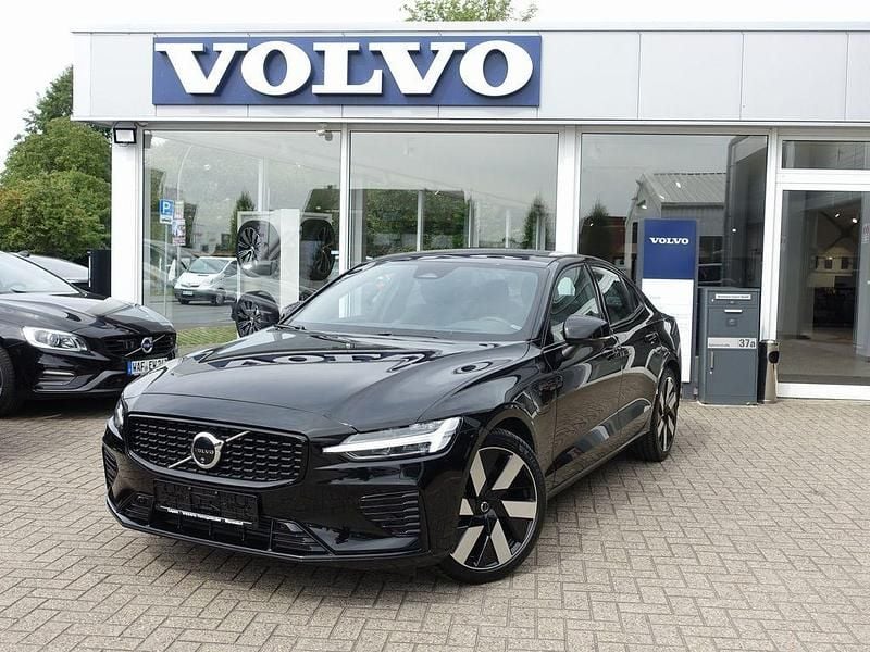Onyx black Gebraucht 2024 Volvo S60 Ultimate Limousine | 37.900 € (Guter Preis) - Bild 1/4