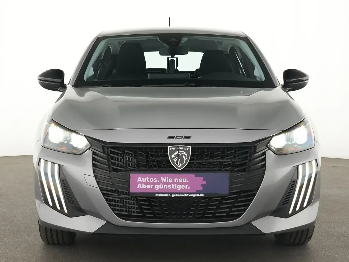 Gebraucht Peugeot 208 136 PS (100 kW) 2025 Lack grau Kleinwagen
