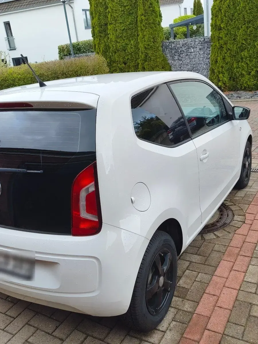 Gebraucht VW up! 60 PS (44 kW) 2015 Weiß Kleinwagen