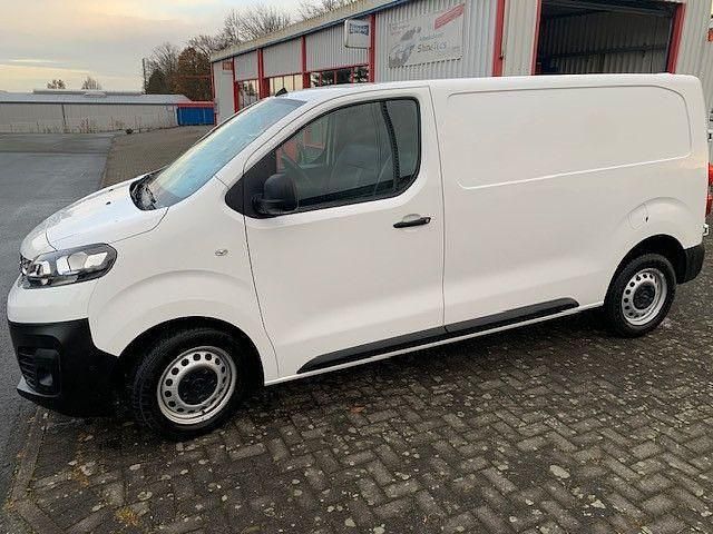 Gebraucht Opel Vivaro Edition 122 PS (89 kW) 2019 Weiß Van / Kleinbus