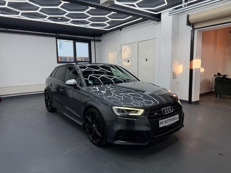 Gebraucht Audi S3 Sport 300 PS (220 kW) 2019 Grau Limousine