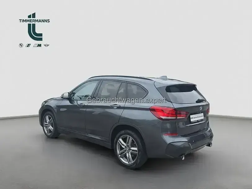Gebraucht BMW X1 Sport Line 150 PS (110 kW) 2022 Mineralgrau (metallic) SUV
