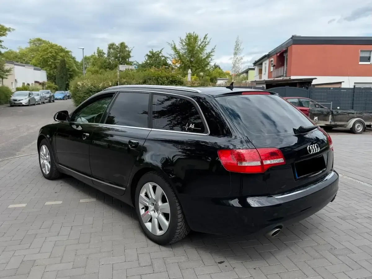 Gebraucht Audi A6 190 PS (139 kW) 2011 Schwarz Kombi