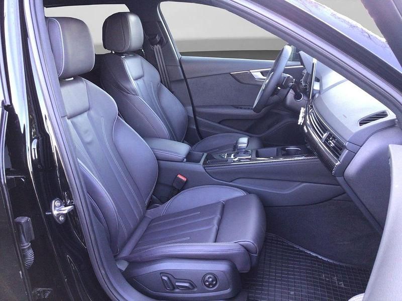 Gebraucht Audi A4 Advanced 204 PS (150 kW) 2025 Schwarz Kombi