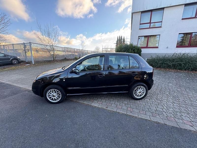 Gebraucht Skoda Fabia Comfort 101 PS (74 kW) 2001 Schwarz Limousine