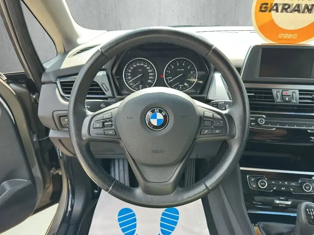Gebraucht BMW 216 102 PS (75 kW) 2016 Silber Van / Kleinbus