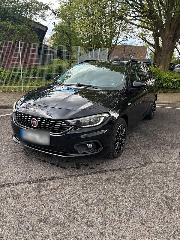 Gebraucht Fiat Tipo Lounge 120 PS (88 kW) 2017 Schwarz Kombi