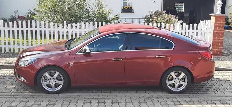 Gebraucht Opel Insignia Cosmo 260 PS (191 kW) 2009 Rot Limousine