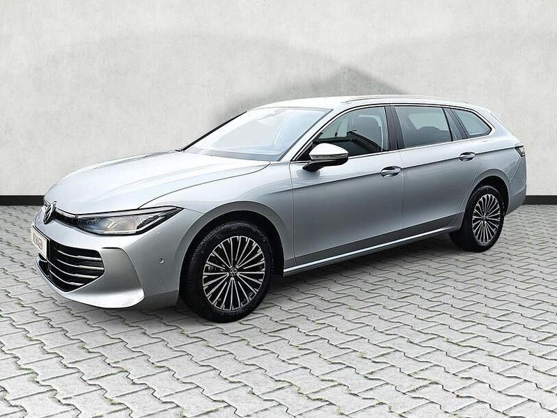 Neu VW Passat Elegance 150 PS (110 kW) 2026 Oystersilver metallic Kombi