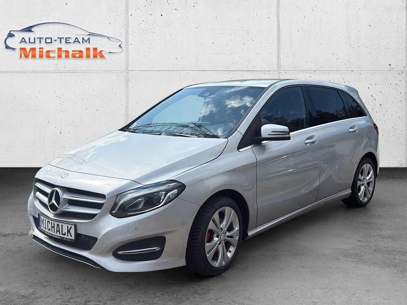 Silber Gebraucht 2015 Mercedes B200 Van / Kleinbus | 11.300 € (Fairer Preis) - Bild 1/4