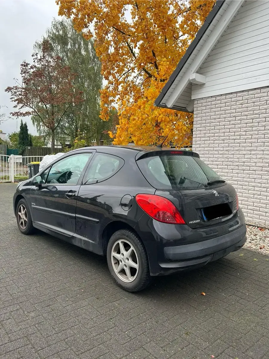 Gebraucht Peugeot 207 73 PS (53 kW) 2007 Schwarz Kleinwagen