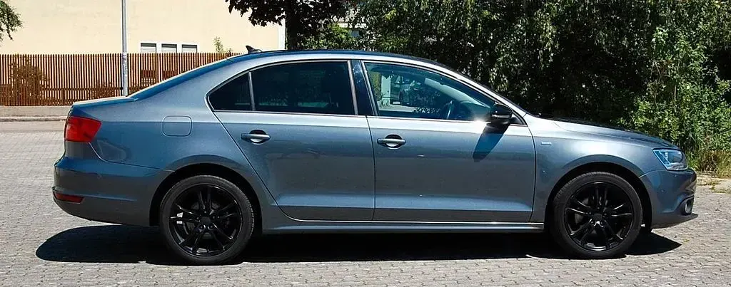 Brugt VW Jetta Match 105 HK (77 kW) 2012 Grå Sedan