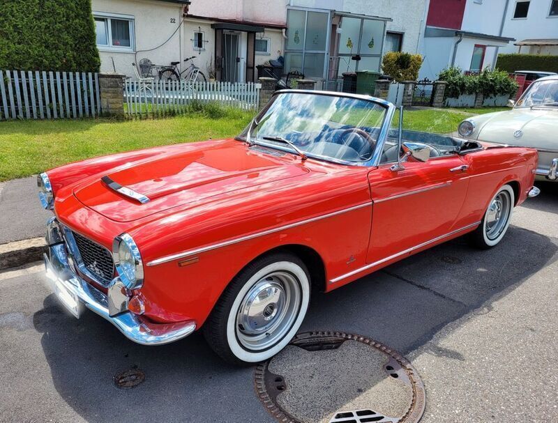 Rot Gebraucht 1961 Fiat 1200 Cabrio | 25.000 € - Bild 1/4