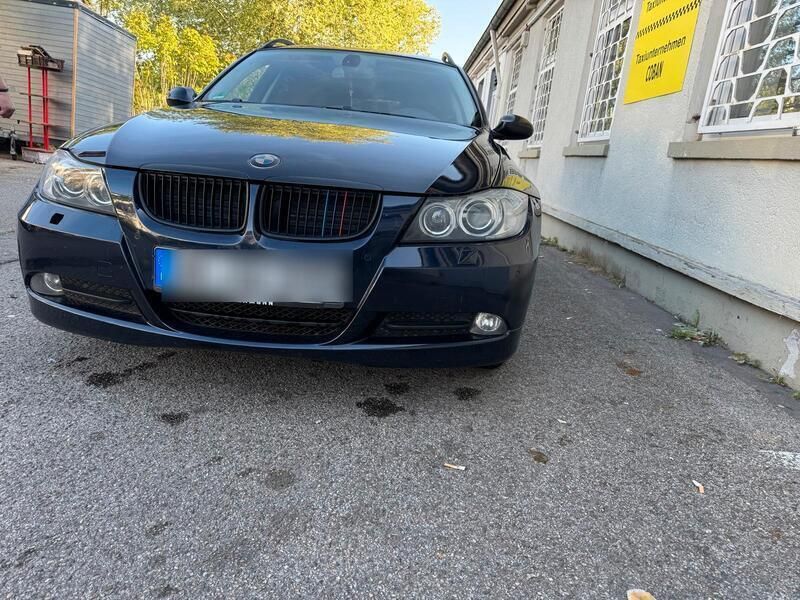 Blau Gebraucht 2008 BMW 320 Kombi | 3.499 € (Fairer Preis) - Bild 1/4