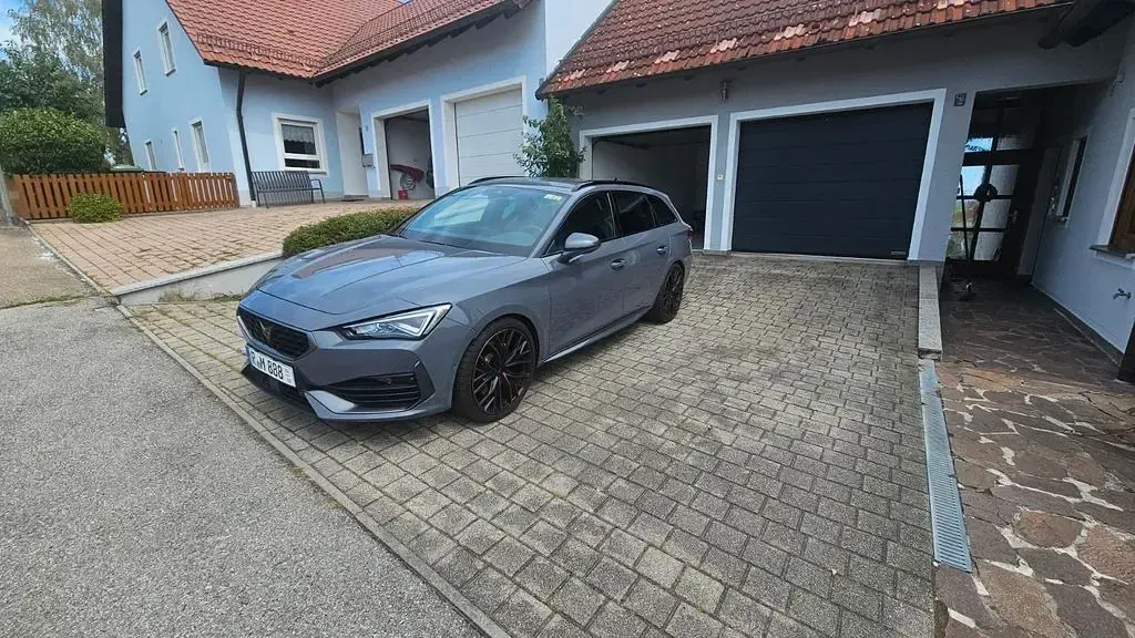 Gebraucht Cupra Leon VZ 310 PS (228 kW) 2022 Grau Limousine