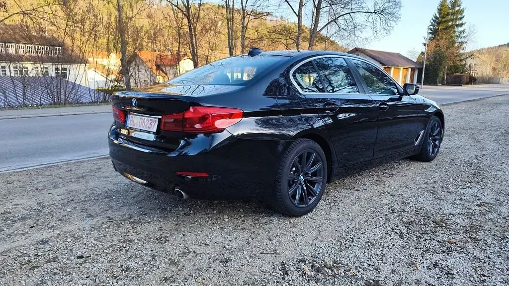 Gebraucht BMW 530 252 PS (185 kW) 2018 Schwarz Limousine
