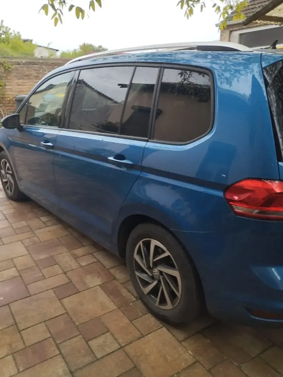 Gebraucht VW Touran 115 PS (84 kW) 2018 Blau Van / Kleinbus