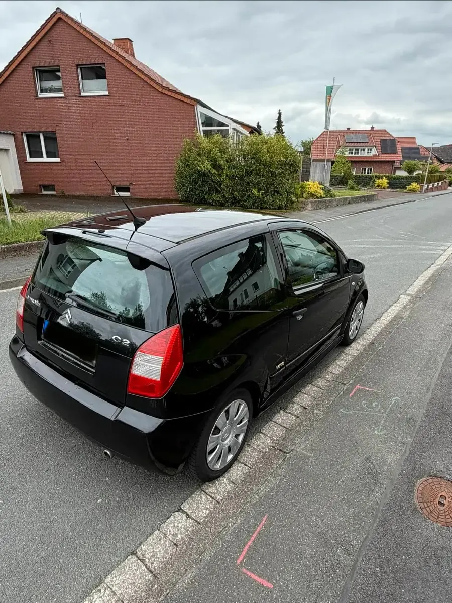 Gebraucht Citroën C2 73 PS (53 kW) 2008 Schwarz Kleinwagen