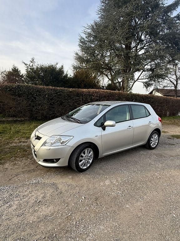 Gebraucht Toyota Auris Executive 124 PS (91 kW) 2008 Silber Kleinwagen