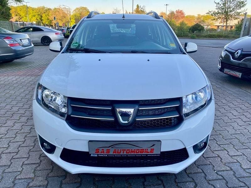 Gebraucht Dacia Logan Lauréate 90 PS (66 kW) 2016 Weiß Limousine