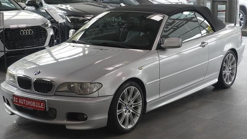 Titansilber metallic Gebraucht 2005 BMW 330 Cabriolet M Sport Cabrio | 16.991 € (Etwas zu teuer) - Bild 1/4