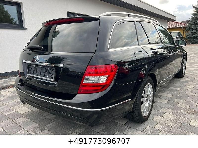 Gebraucht Mercedes C200 184 PS (135 kW) 2013 Schwarz Kombi