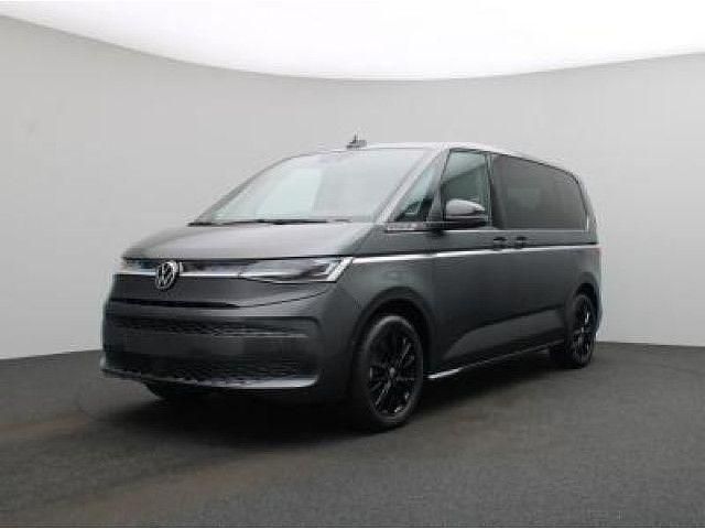 Gebraucht VW Multivan Style 150 PS (110 kW) 2025 Grau Van