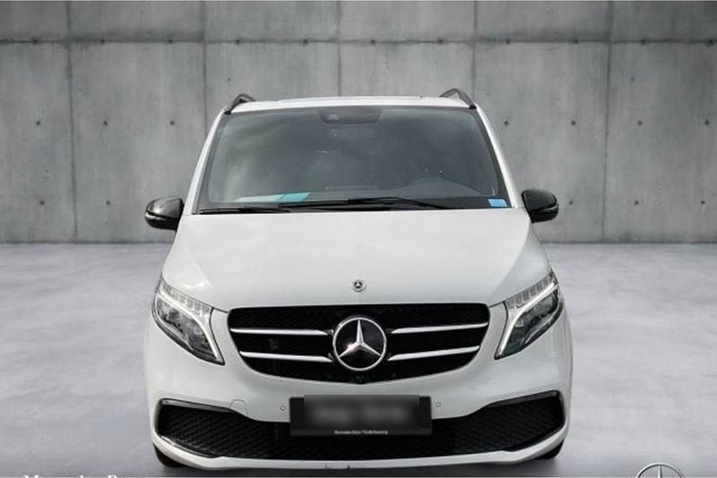 Gebraucht Mercedes V300 Avantgarde Edition 237 PS (174 kW) 2022 Weiß Van / Kleinbus