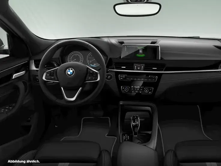Gebraucht BMW X2 Sport Line 136 PS (100 kW) 2024 Black sapphire metallic SUV