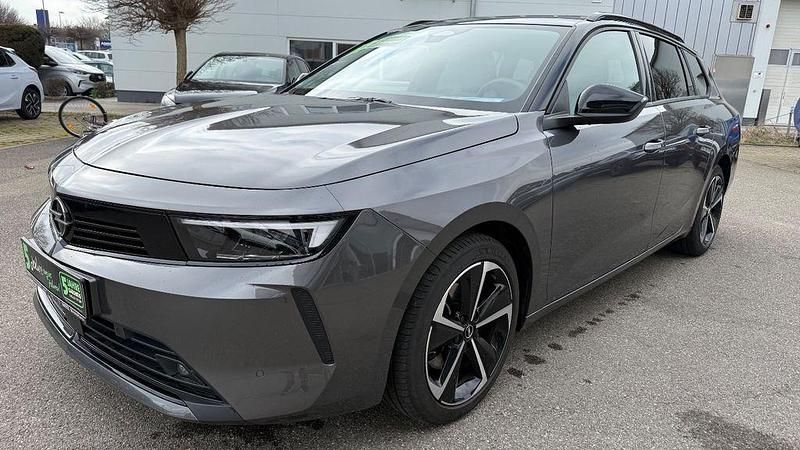 Gebraucht Opel Astra Elegance 131 PS (96 kW) 2024 /typ aussenverkleidung metall Kombi