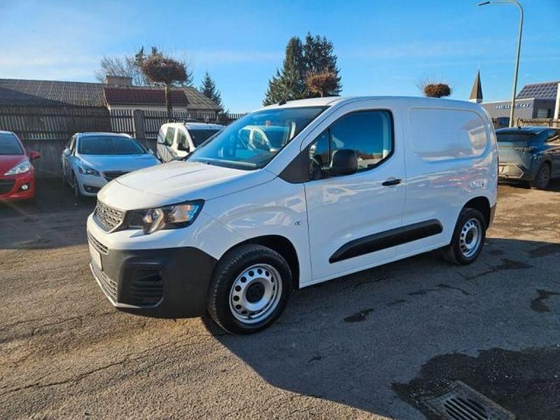 Blanc banquise Gebraucht 2021 Peugeot Partner Premium Van / Kleinbus | 8.990 € (Fairer Preis) - Bild 1/4