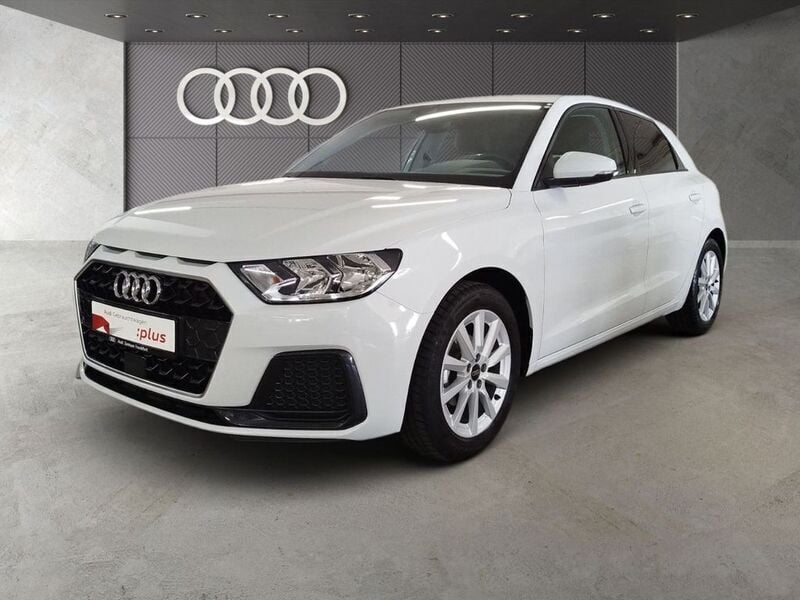 Gletscherweiß metallic Gebraucht 2024 Audi A1 Sportback Advanced Plus Kleinwagen | 21.450 € (Fairer Preis) - Bild 1/3