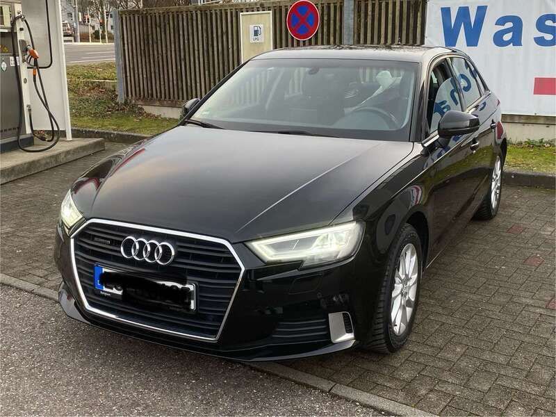 Gebraucht 2017 Audi A3 Sportback Sport Limousine | 17.895 € (Fairer Preis) - Bild 1/4