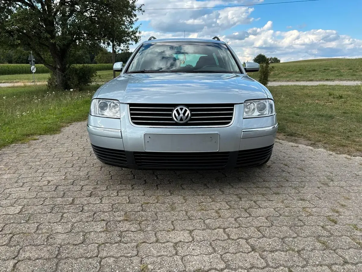 Gebraucht VW Passat Highline 150 PS (110 kW) 2002 Andere farben Kombi